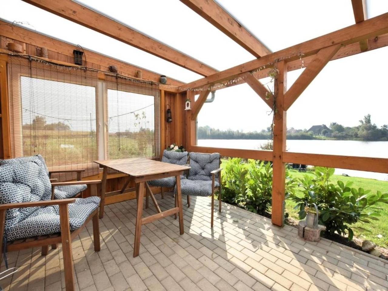 Urlaub am See im Ferienhaus mitten in der Natur in Rühn, Mecklenburgische Seenplatte
