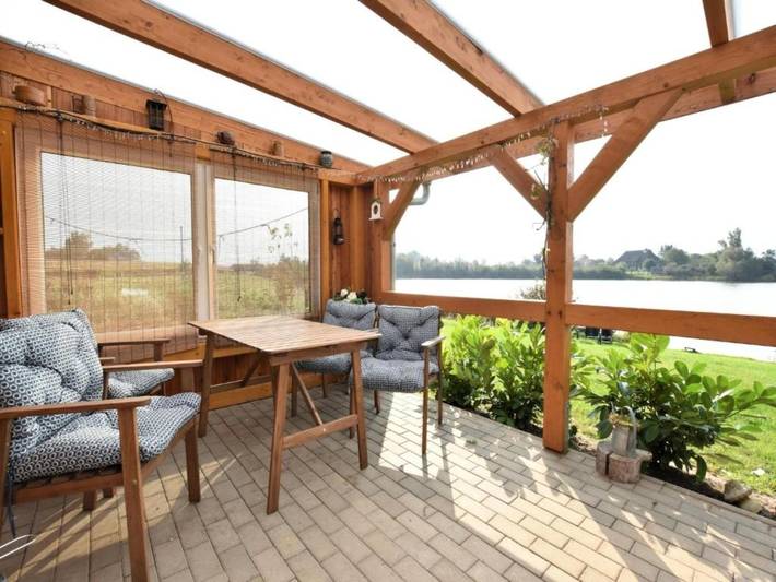 Ferienhaus für 4 Personen, mit Terrasse und Garten in Bützow-Land
