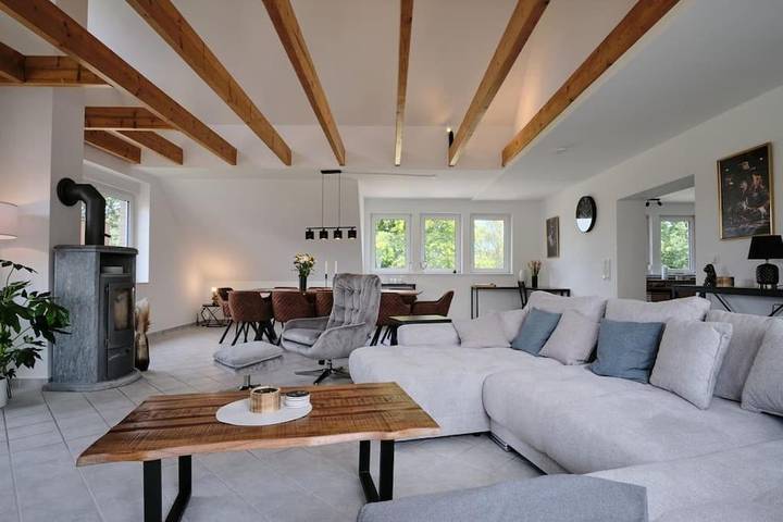 Ferienwohnung für 12 Personen, mit Terrasse und Ausblick in Stuhr
