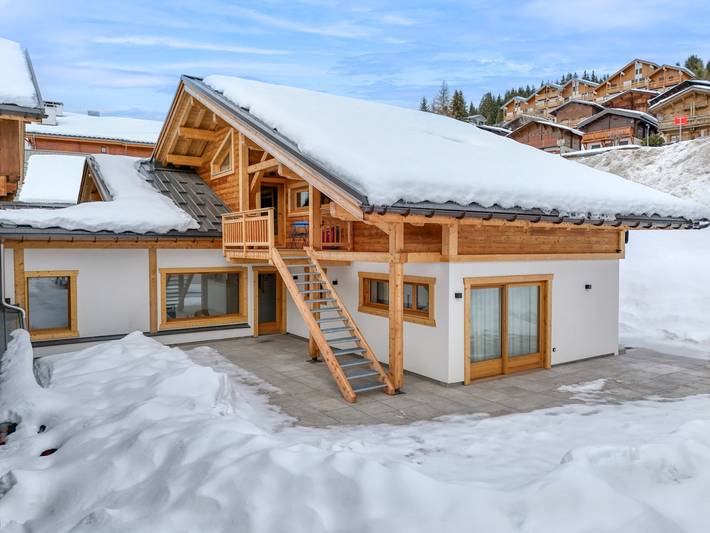 Casa rural para 10 personas, con balcón - 1