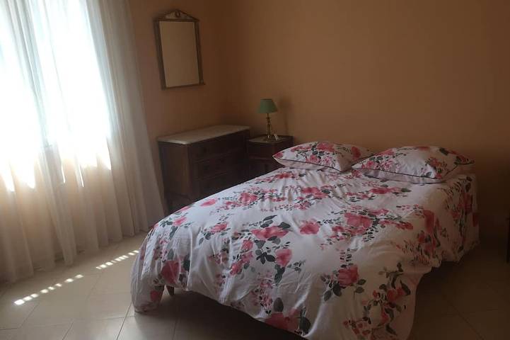 Ganze Wohnung, Mare è Monte 4,5 km vom Meer entfernt. Ideal für Touren durch Korsika in Ghisonaccia, Corte und Umgebung