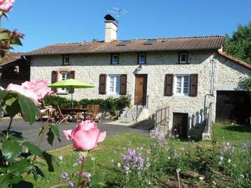 Gîte pour 6 personnes dans Le Rouget-Pers