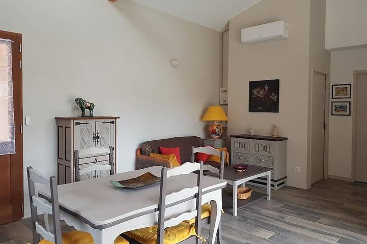 Gîte pour 4 personnes, avec jardin ainsi que piscine et terrasse à Saint-Vincent-le-Paluel - 4