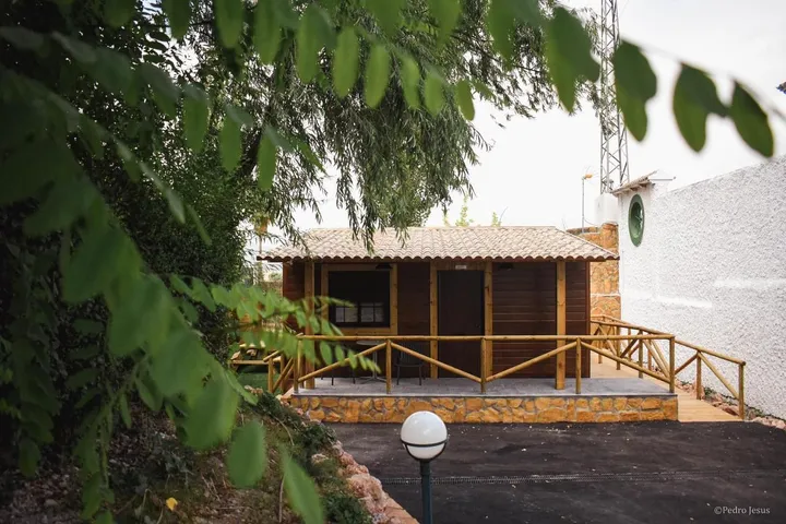 Camping for 4 people, with view and pool as well as garden, with pets - 1