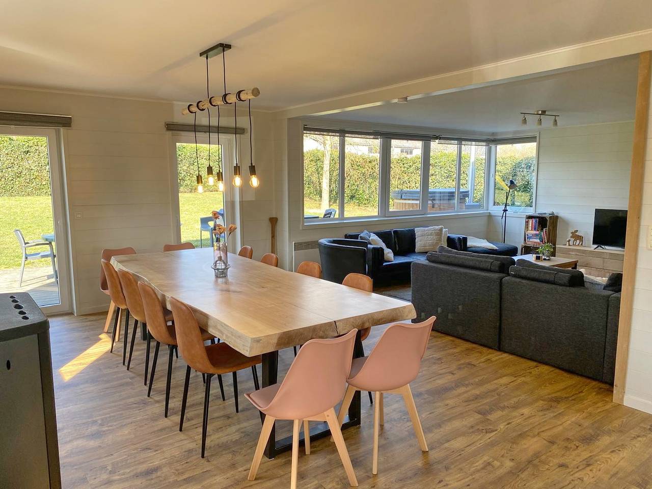 Holiday cottage with spacious garden for 12 people with wellness and pool table in the Ard in Grandhan, Durbuy