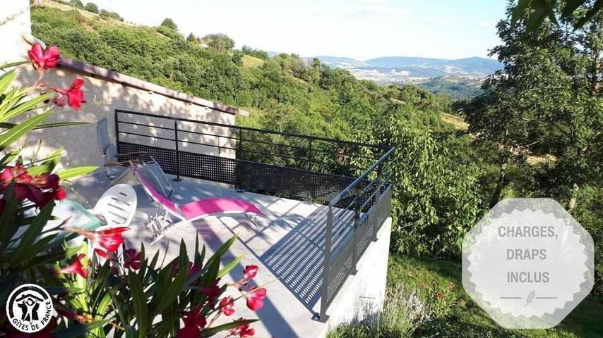 Location de vacances pour 4 personnes, avec terrasse et jardin à Saint-Romain-en-Jarez