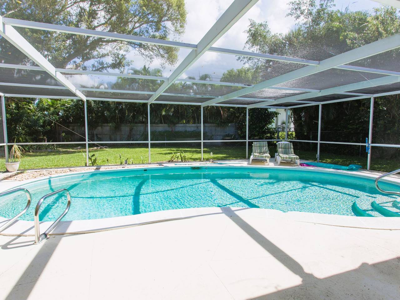 Dragonfly Inn in Cabo Coral, Southwest Florida