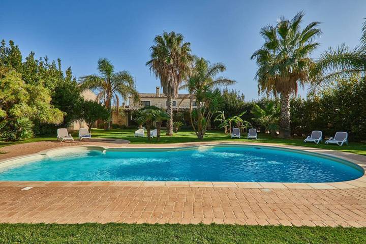 Villa für 16 Personen, mit Garten, mit Haustier