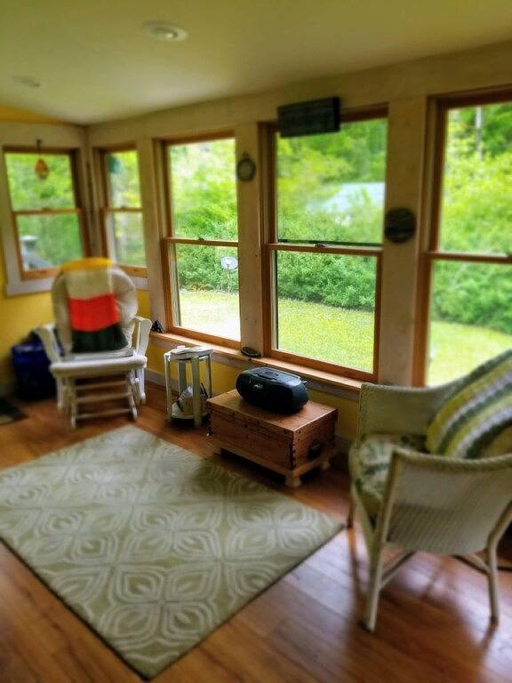 Urig, friedlich und Creekside! Alarka friedliche Nebenfluss-Kabine - Bryson City in Swain County