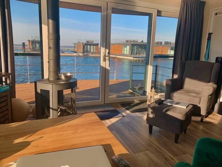 Ferienhaus für 4 Personen, mit Terrasse und Seeblick sowie Ausblick, mit Haustier in Sachsen - 2