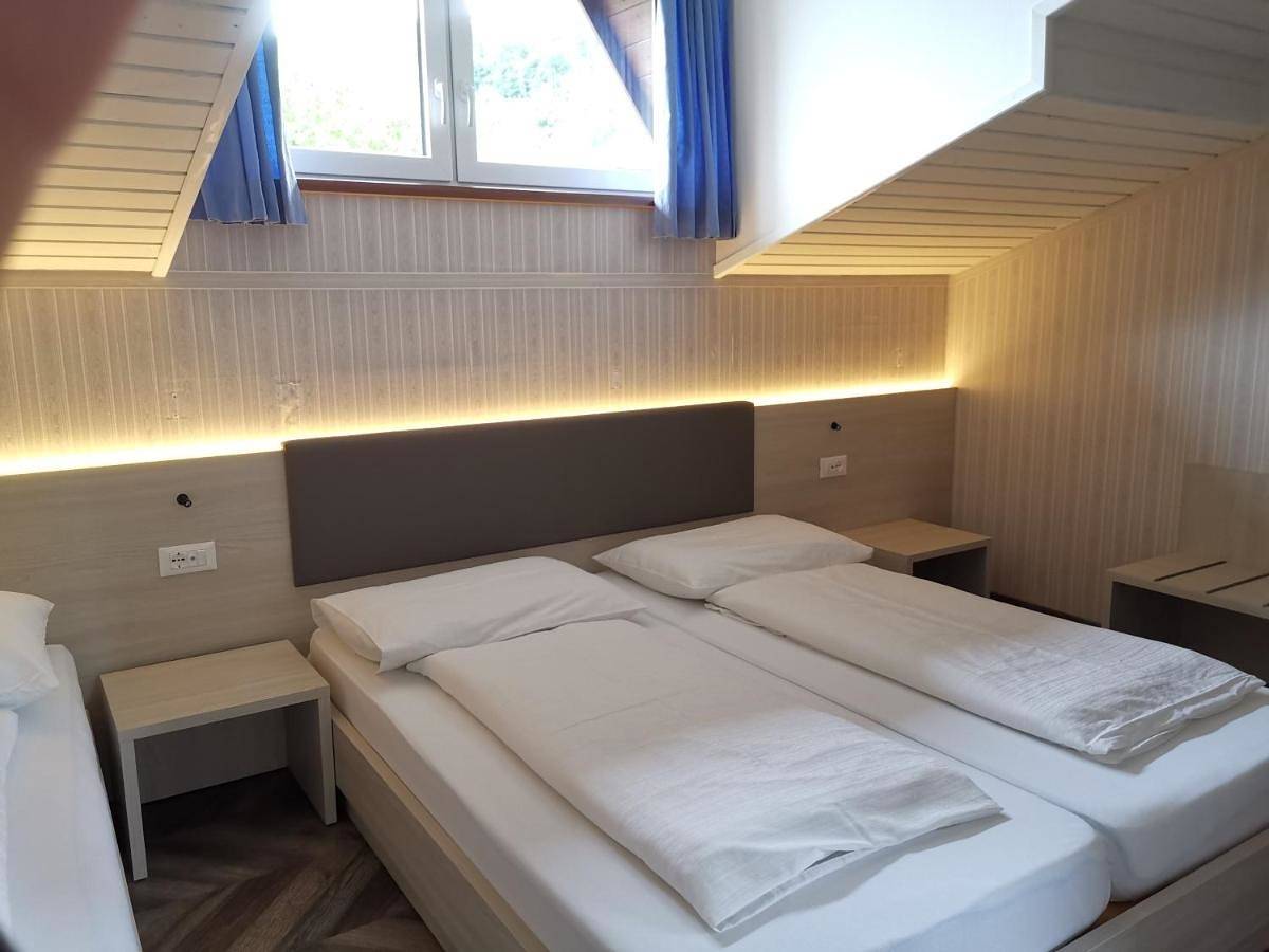 Double Room with Balcony in Pohorje, Finkenstein am Faaker See