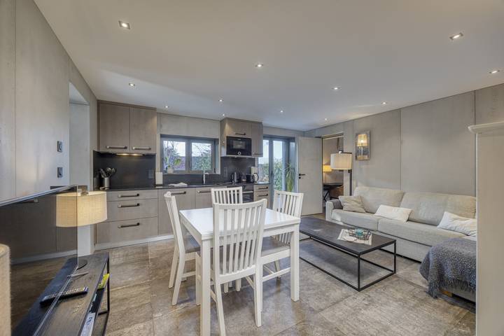 Gîte pour 4 personnes, avec jardin et terrasse à Menthon-Saint-Bernard - 3