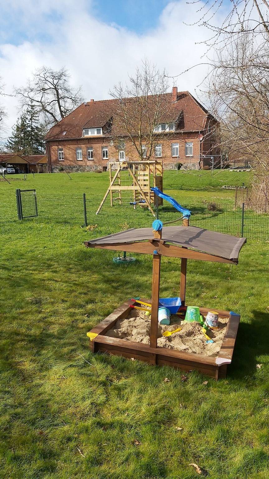 Ganze Wohnung, Ferienwohnung 'Das Landhaus 2' mit gemeinschaftlichem Garten und Wi-Fi in Kirch Mulsow, Neubukow-Salzhaff