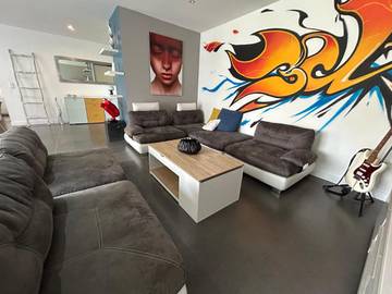 Gîte pour 6 personnes, avec jardin et piscine à Sainte-Cécile-les-Vignes
