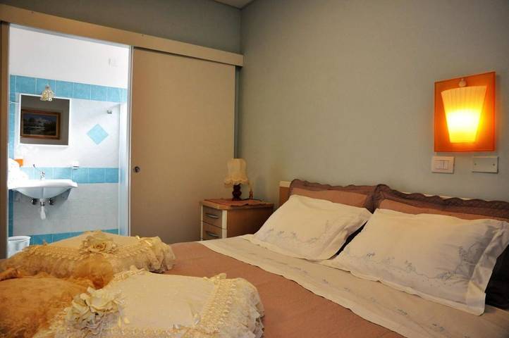 Hôtel pour 3 personnes, avec vue à Canistro - 3