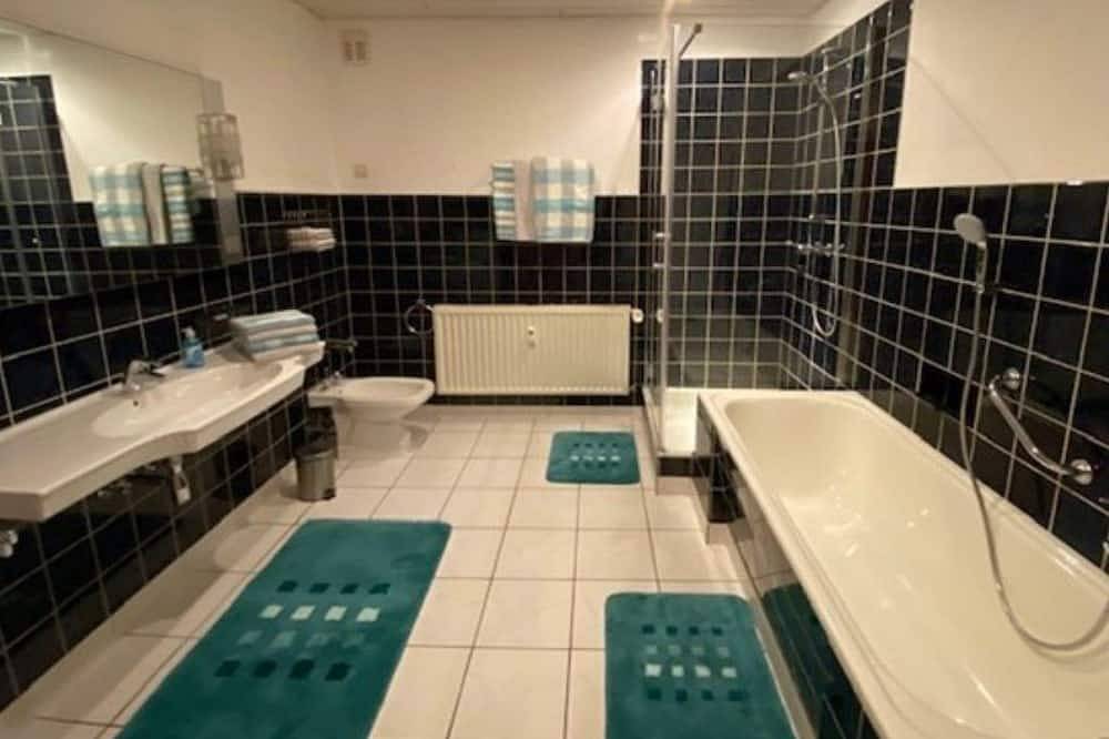 Ganze Wohnung, Ferienwohnung Keßler - Appartement/Fewo Keßler, Dusche und Bad, Wc in Mandelbachtal, Saarpfalz-Kreis