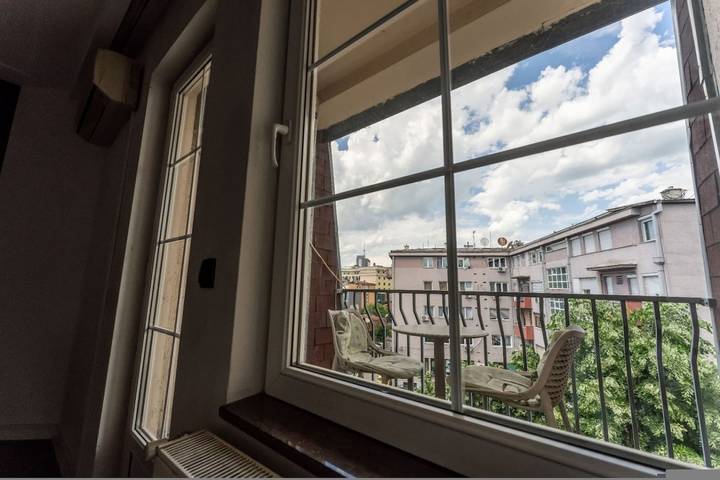 Ganze Wohnung, Ferienwohnung für 6 Personen mit Balkon in Pristina, Kosovo