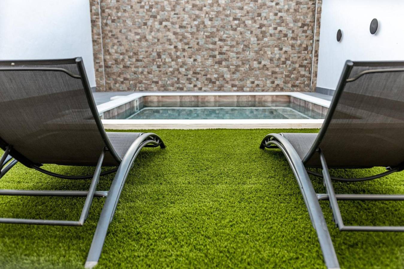 Entire apartment, Apartment 'Feeling Doñana' with Private Pool, Wi-Fi, and Air Conditioning in Villamanrique de la Condesa, Doñana National Park