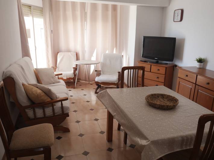 Ganze Wohnung, Familienapartment in Cullera mit Gemeinschaftsparkplatz in Platja de Sant Antoni (Cullera), Cullera