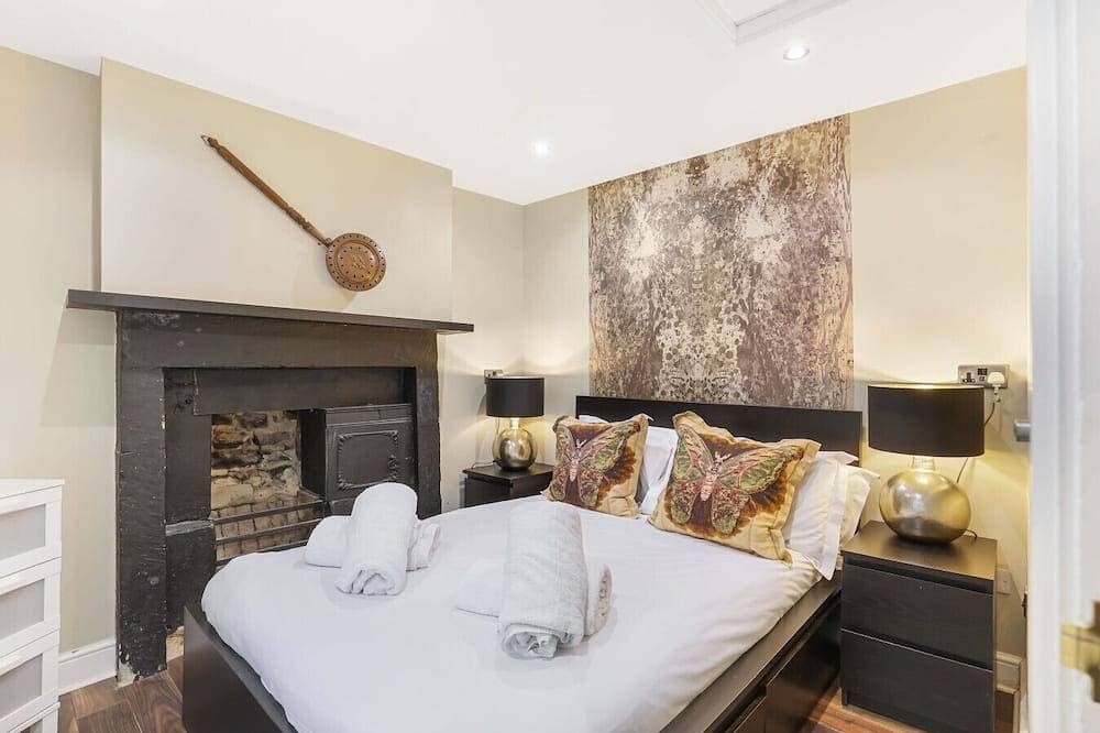 Grove Cottage - North East Escapes in Bamburgh, Northumberland