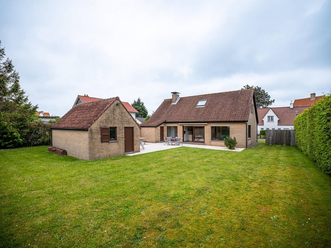 Spacious villa close to the the beach in Koksijde-Bad, Koksijde