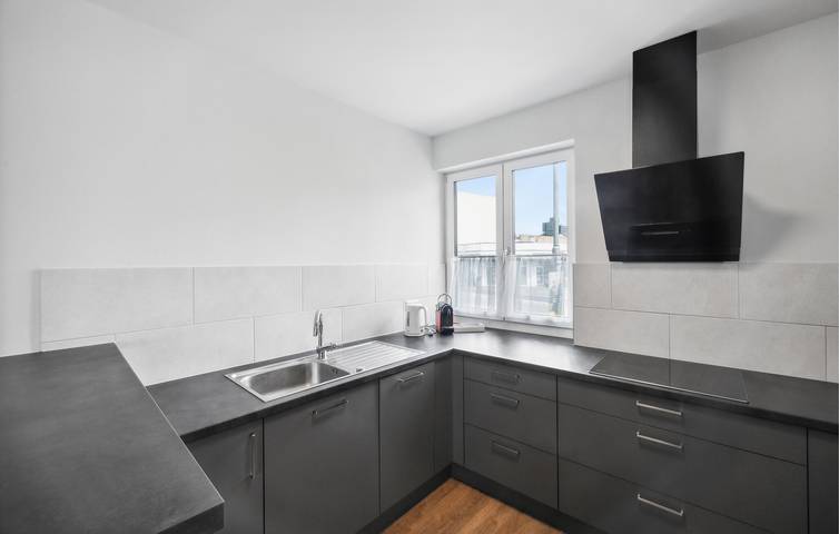 Ganze Ferienwohnung, Gemütliche Wohnung mit Parkplatz und WiFi 2,5km von Obertüllingen in Lörrach, Südschwarzwald