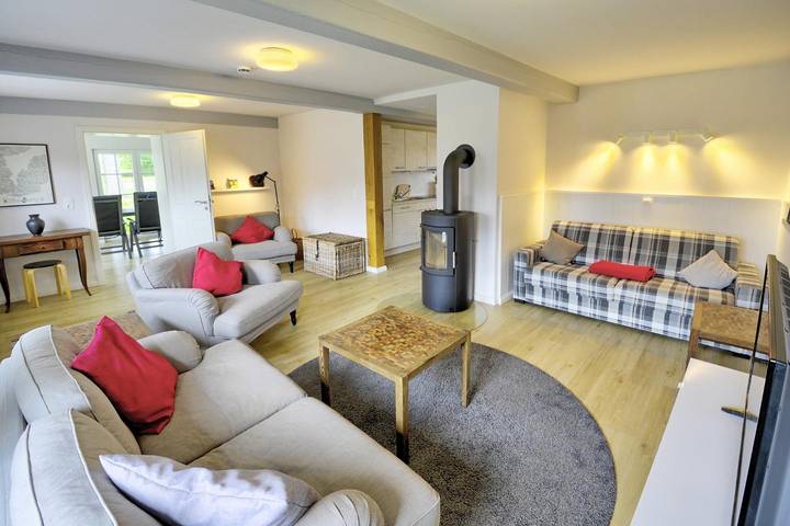 Ferienhaus für 4 Personen, mit Terrasse und Garten sowie Ausblick in Husby - 2