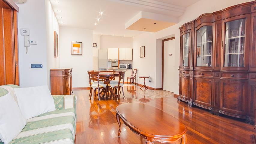 Ferienwohnung für 6 Personen, mit Balkon in Verona