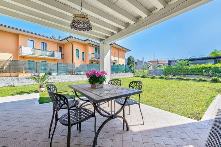 Ferienwohnung für 4 Personen, mit Garten in Desenzano del Garda
