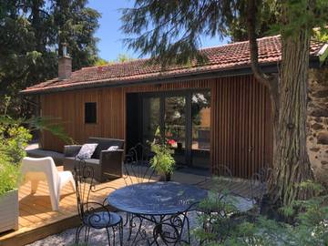 Gîte pour 5 personnes, avec jacuzzi et jardin à Linxe