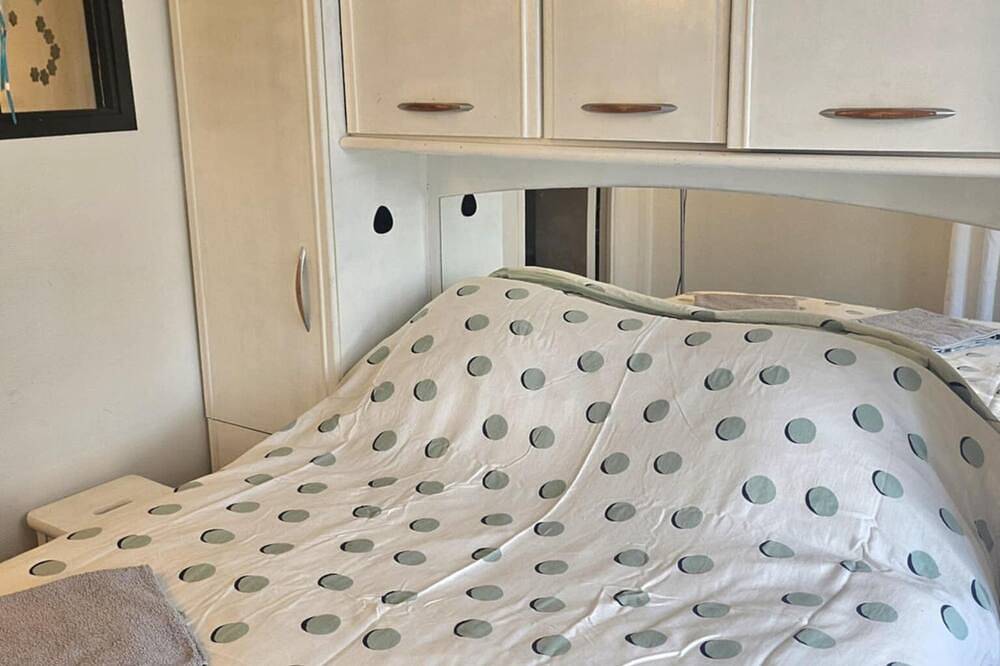 Entire apartment, Apartment facing the Royat thermal baths in Royat, Volcans d'Auvergne Regional Nature Park