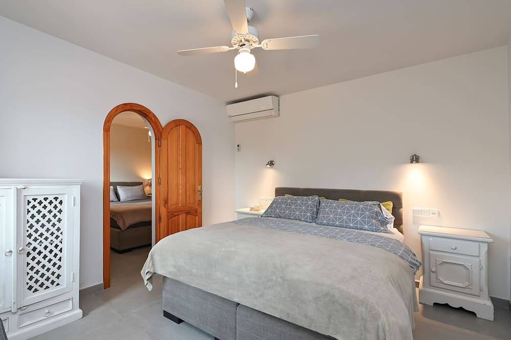 Fantastische Villa mit Meerblick, großem (beheiztem) Pool, Sauna und Jacuzzi in Benissa, Costa Blanca