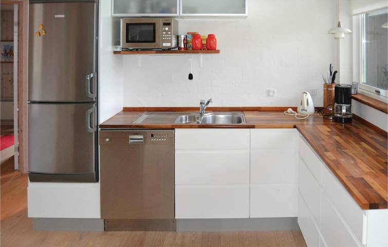 Ferienhaus für 8 Personen, mit Terrasse und Whirlpool sowie Garten und Sauna in Bratten - 3
