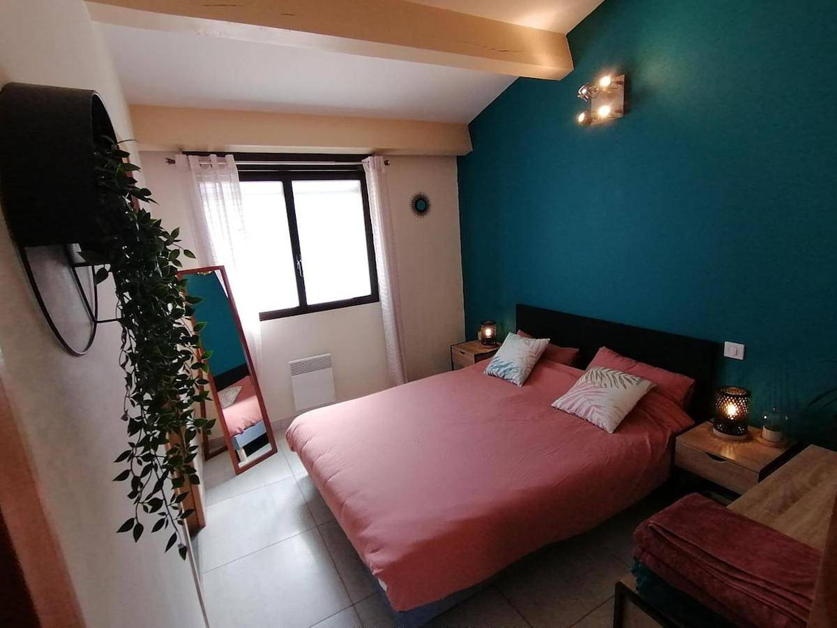 Appartement entier, T3 Independant de 62 m2, place de parking privé, au calme et central, avec jardinet et balcon in Saint-Georges-d'Orques, Côte méditerranéenne (France)