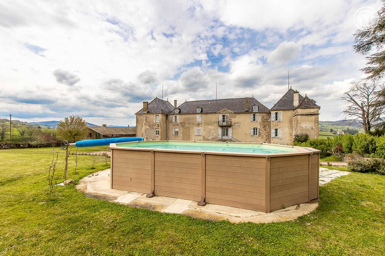 Gîte für 12 Personen mit Pool in Cluny, Mâcon und Umgebung