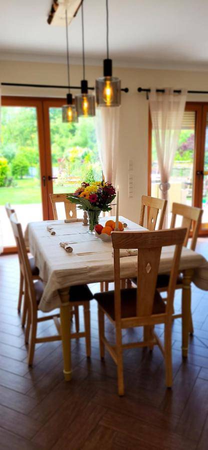 Ferienhaus für 6 Personen, mit Terrasse und Garten sowie Pool
