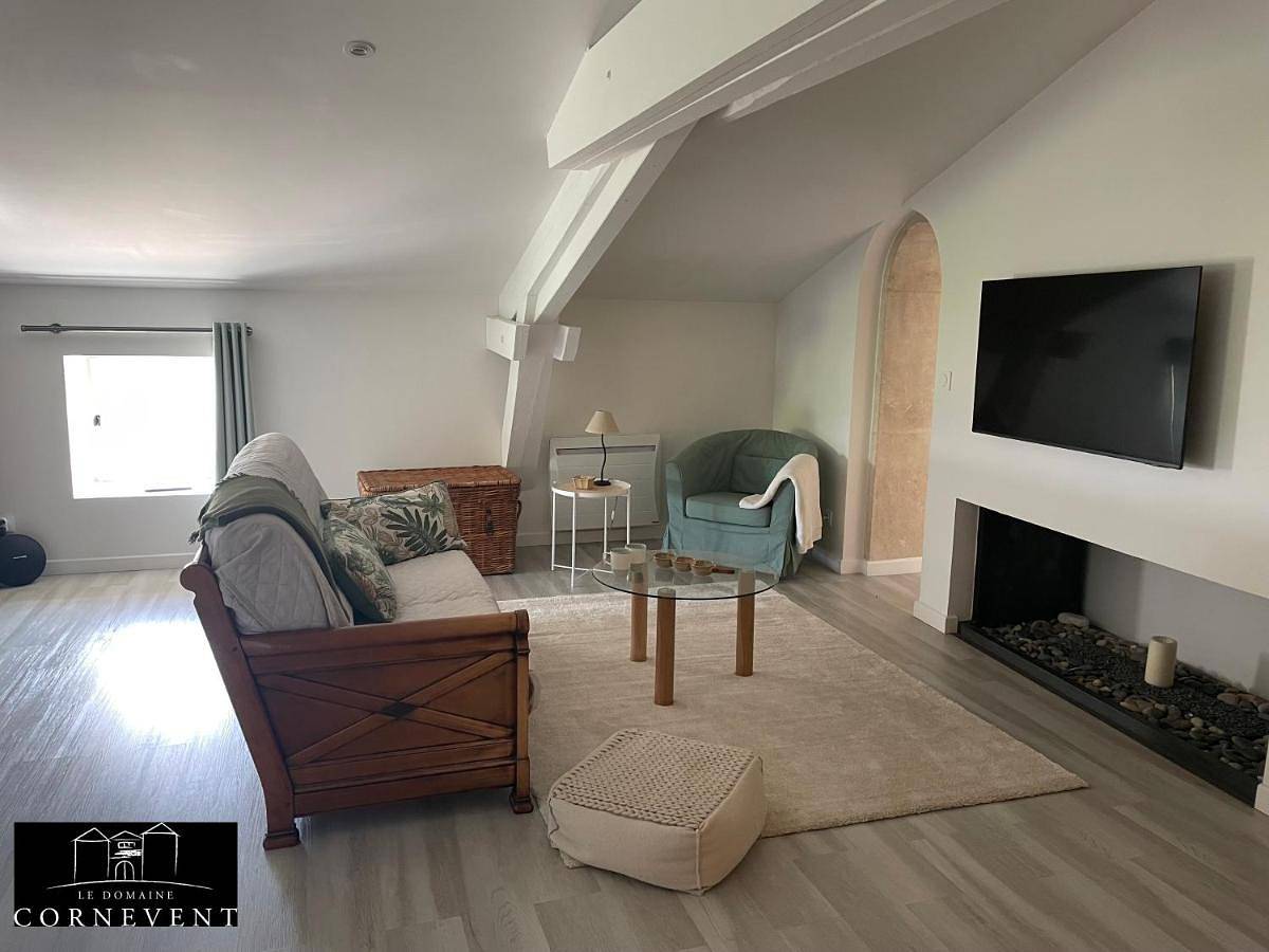 Appartement entier, One-Bedroom Apartment in Vernaison, Lyon et ses environs