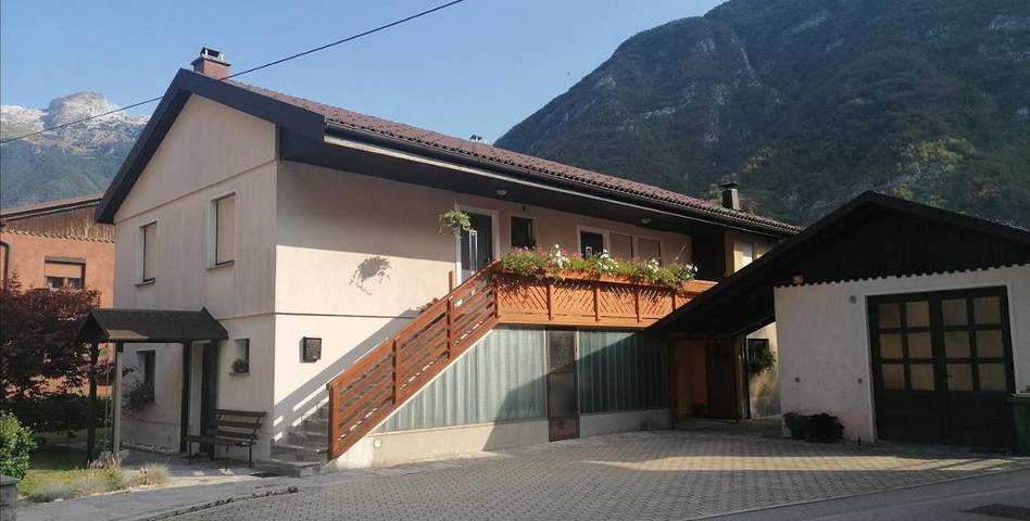 Apartament wakacyjny dla 4 osób, z widok i ogród w Bovec