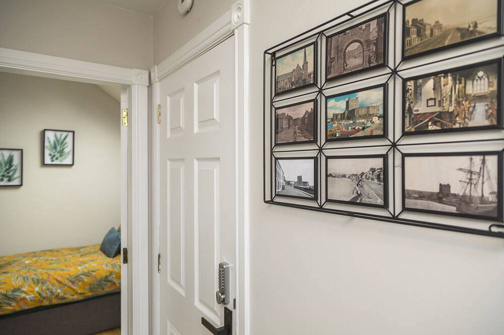 Ferienhaus-Eigenes Badezimmer-Hütte-Meerblick-Two Bedroom in Carrickfergus, Grafschaft Antrim