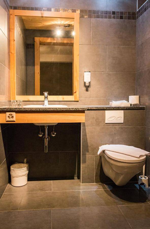 Hôtel pour 3 personnes, avec jacuzzi ainsi que jardin et sauna dans Morgins - 2