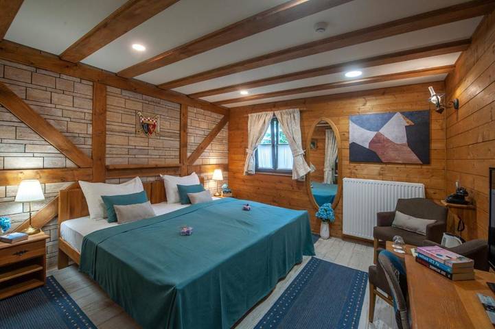 Hotel für 10 Personen, mit Seeblick und Sauna sowie Garten, mit Haustier an den Plitvicer Seen - 4