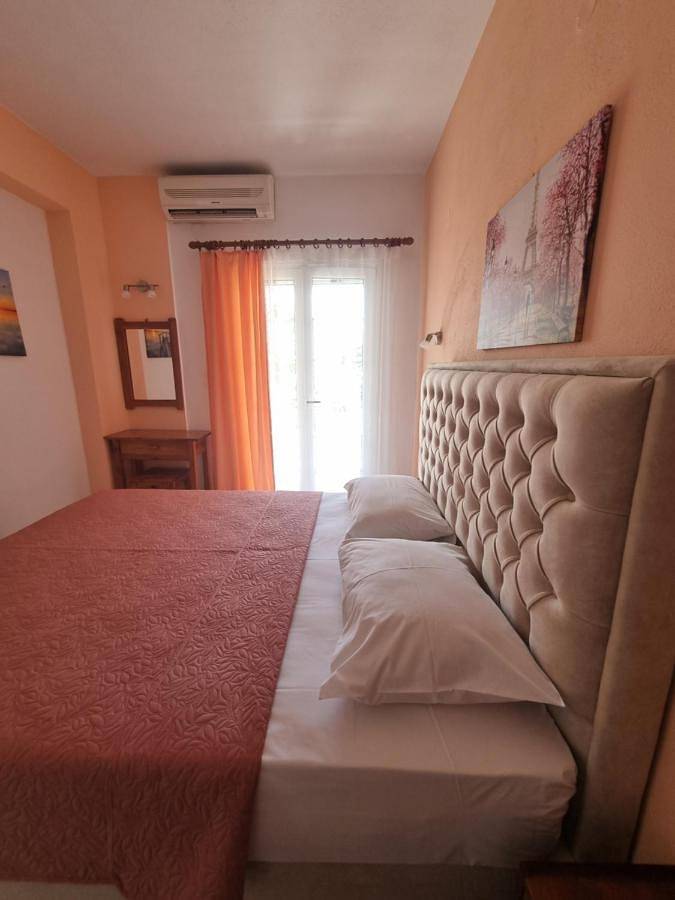 Appartement de vacances pour 3 personnes, avec jardin ainsi que terrasse et vue