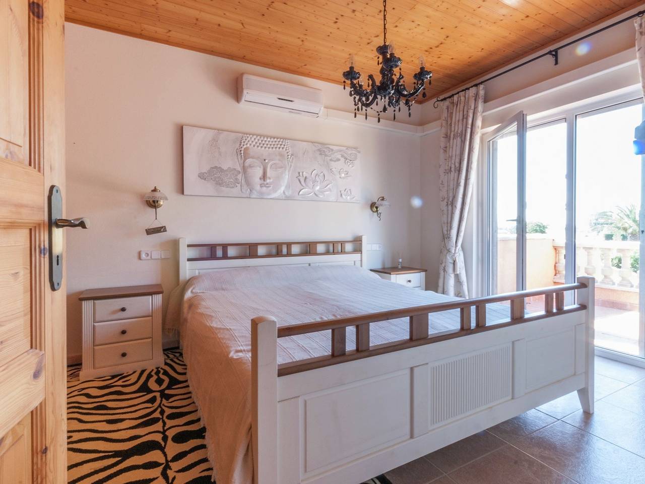 Entspannende Villa nur wenige Schritte vom Strand entfernt in Sant Pere Pescador, Oberampurien