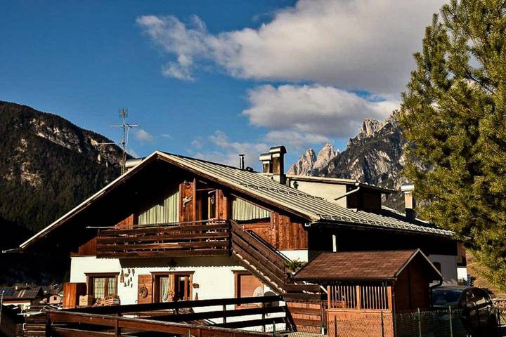 Appartamento per 6 persone, con Balcone e Idromassaggio nonché Terrazza e Panorama a Auronzo di Cadore