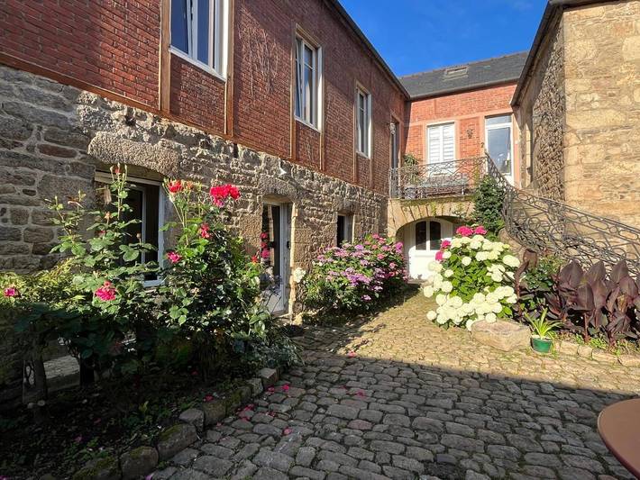 Gîte pour 2 personnes, avec jardin et vue à Guingamp - 2