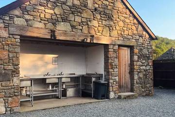 Camping for 98 People in Dolgellau, Gwynedd, Photo 2