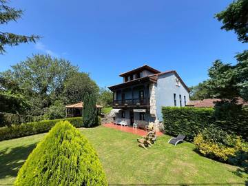 Hôtel pour 2 personnes, avec terrasse ainsi que vue et jardin à Ribadesella