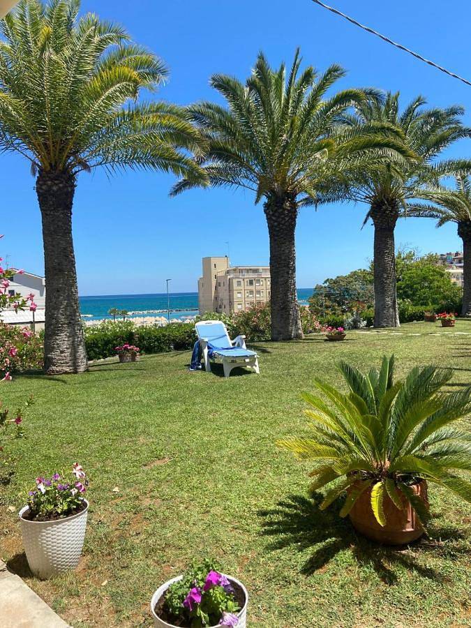 Gästehaus für 2 Personen, mit Garten und Terrasse - 1