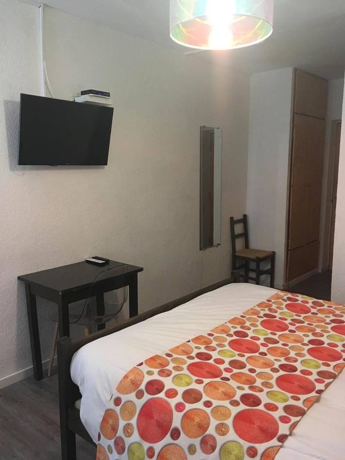 Hôtel pour 3 personnes, avec terrasse et vue dans Colorado provençal - 4