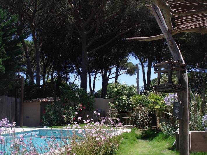 Chambre d’hôte pour 2 personnes, avec piscine ainsi que jardin et terrasse à Saint-Tropez - 3